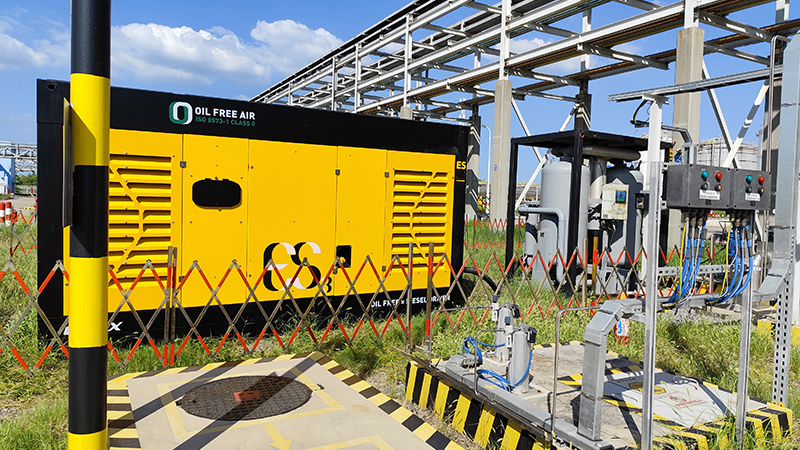 柴驅(qū)無(wú)油空壓機(jī)租賃現(xiàn)場(chǎng) 柴驅(qū)無(wú)油空壓機(jī)租賃現(xiàn)場(chǎng)